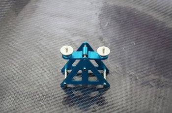 Bilanciatore pale per elicottero