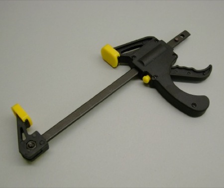 Morsetto a Cricchetto 100 mm.