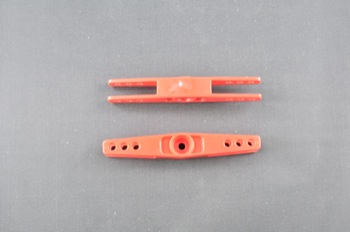 Squadretta per tirante uniball doppia per servi MULTIPLEX - L= 38,8 mm.